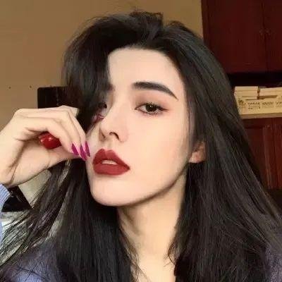 三个俄罗斯女孩